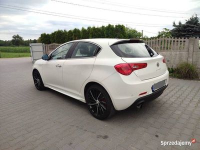 Używany Alfa Romeo Giulietta 2011 Biały Hatchback