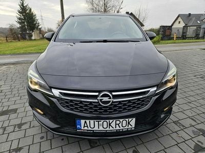 Czarny Używany 2017 Opel Astra Hatchback | 36 900 zł (Uczciwa cena)