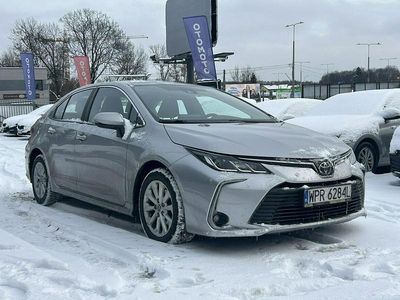 Używany Toyota Corolla 125 KM (91 kW) 2022 Srebrny Sedan/Limuzyna