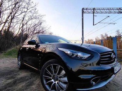 używany Infiniti QX70 