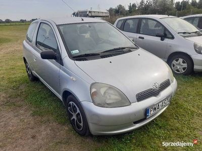 używany Toyota Yaris 1.3 benzyna