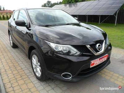 Brązowy Używany 2016 Nissan Qashqai SUV | 47 900 zł (Uczciwa cena)