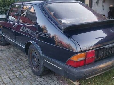 używany Saab 900 3d krokodyl tylko 130tys rzebiegu oryginalny stan!