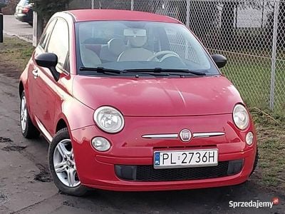 Czerwony Używany 2011 Fiat 500 Hatchback | 15 900 zł (Uczciwa cena)