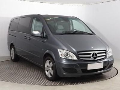 Szary Używany 2013 Mercedes Viano Minivan | 84 999 zł