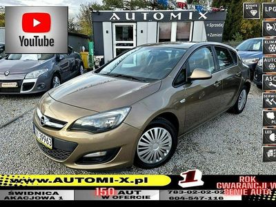 Używany Opel Astra 2013 Złoty Hatchback