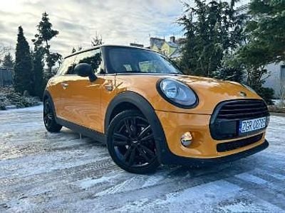 Używany Mini ONE 102 KM (75 kW) 2016 Pomarańczowy (metalik) Hatchback