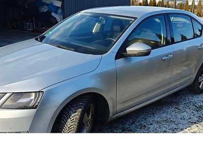 Srebrny Używany 2017 Skoda Octavia Hatchback | 31 000 zł (Uczciwa cena)
