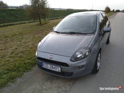 używany Fiat Punto 1, 4 salon polska, niski przebieg