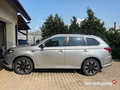 Mitsubishi Outlander P-HEV