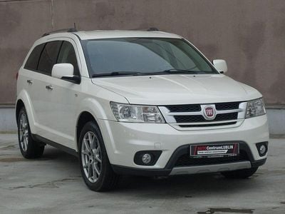 Biały (metalik, perła) Używany 2016 Fiat Freemont SUV | 39 900 zł (Dobra cena)