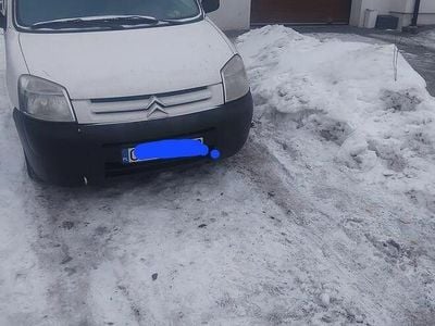 Biały Używany 2008 Citroën Berlingo Minivan | 4500 zł