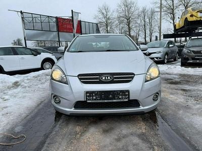 Używany Kia Ceed 2010 Srebrny Hatchback