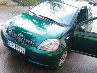 używany Toyota Yaris 1.0 2000R