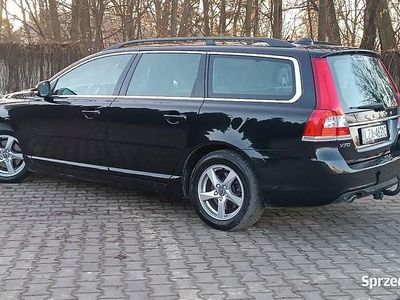 Czarny Używany 2015 Volvo V70 Kombi | 33 900 zł (Uczciwa cena)