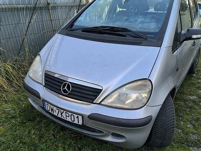 Srebrny Używany 2003 Mercedes A160 Hatchback | 3300 zł (Uczciwa cena)