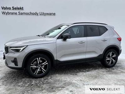 Srebrny Używany 2025 Volvo XC40 SUV | 184 900 zł (Drogi)