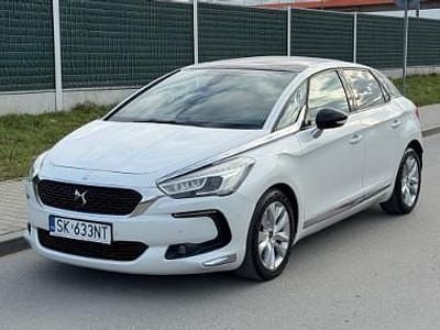 Używany Citroën DS5 180 KM (132 kW) 2016 Biały Hatchback