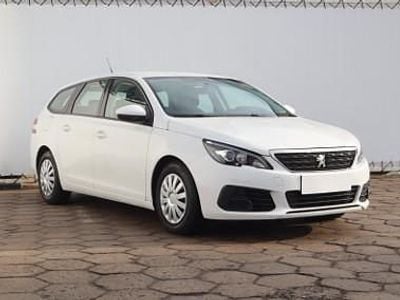 Używany Peugeot 308 110 KM (80 kW) 2018 Biały Kombi