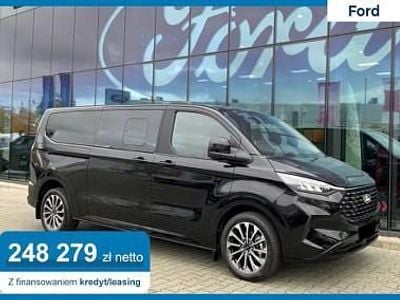 Czarny Nowe 2025 Ford Tourneo Kombi | 305 383 zł (Dość drogi)