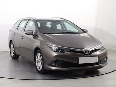 Używany Toyota Auris 112 KM (82 kW) 2016 Szary Kombi