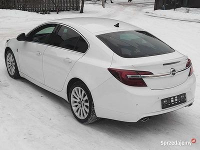 Używany Opel Insignia Cosmo 2015 Biały Hatchback