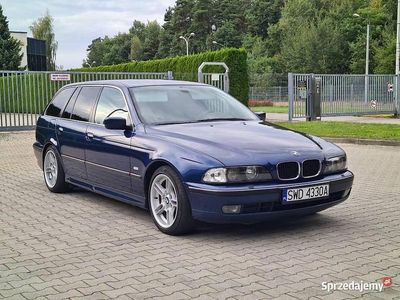 Niebieski Używany 1997 BMW 523 Kombi | 16 900 zł