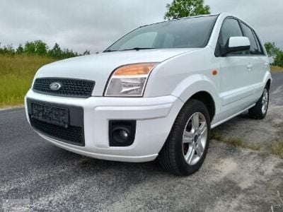 Biały Używany 2010 Ford Fusion Sedan/Limuzyna | 13 500 zł