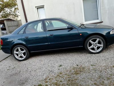 Zielony Używany 1996 Audi A4 Sedan/Limuzyna | 3200 zł