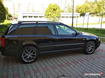 Używany Audi A4 1999 Czarny Kombi