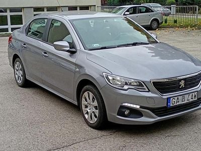 Używany Peugeot 301 2017 Srebrny Sedan/Limuzyna