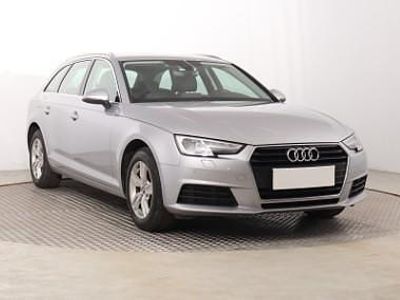 Używany Audi A4 150 KM (110 kW) 2017 Srebrny Kombi