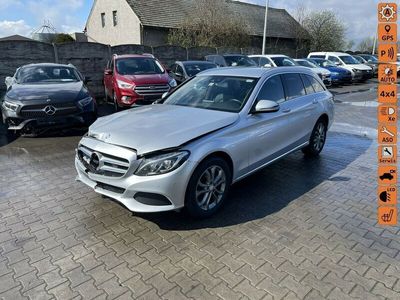 używany Mercedes C250 2.1dm 204KM 2016r. 221 300km