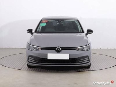 Szary Używany 2022 VW Golf VIII Hatchback | 59 999 zł (Uczciwa cena)