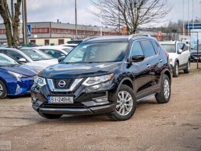 Czarny Używany 2017 Nissan Rogue SV SUV | 57 900 zł