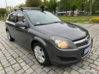 używany Opel Astra 1 rej. 2011, II właściciel, Kamera, AndroidAuto, CarPlay