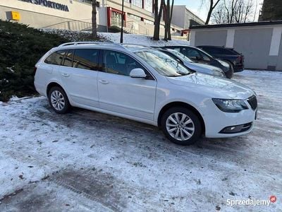 Biały Używany 2014 Skoda Superb Kombi | 45 500 zł (Uczciwa cena)