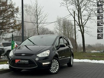 Używany Ford S-MAX S 140 KM (102 kW) 2012 Czarny (metalik) Minivan