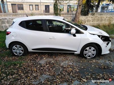 Biały Używany 2014 Renault Clio IV Hatchback | 7990 zł