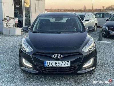 Używany Hyundai i30 99 KM (72 kW) 2014 Czarny Kombi