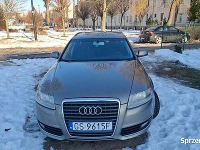 Brązowy Używany 2010 Audi A6 Kombi | 28 500 zł (Dość drogi)