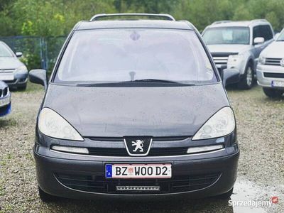 używany Peugeot 807 7 osobowy benz