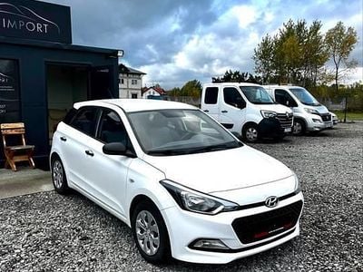 Biały Używany 2015 Hyundai i20 Sedan/Limuzyna | 20 900 zł (Uczciwa cena)