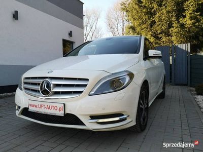 Mercedes B180