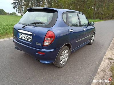 używany Daihatsu Sirion 