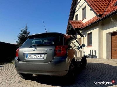 Używany Toyota Corolla 2004 Grafitowy Hatchback