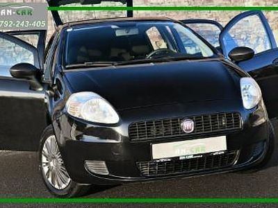 Czarny Używany 2011 Fiat Grande Punto Hatchback | 13 700 zł (Dość drogi)
