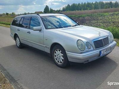 używany Mercedes E240 2.4 lpg