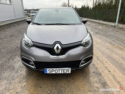 używany Renault Captur 1.2dm 118KM 2016r. 102 000km