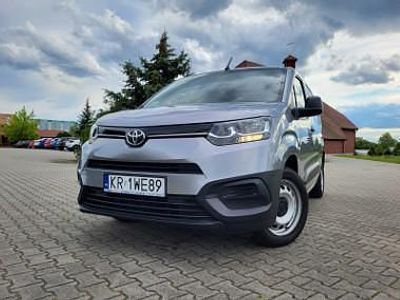 Szary Używany 2021 Toyota Proace Minivan | 35 500 zł